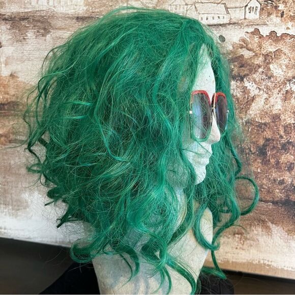 Messy Scrunchie Green Wig/Synthetic - Picture 3 of 7
